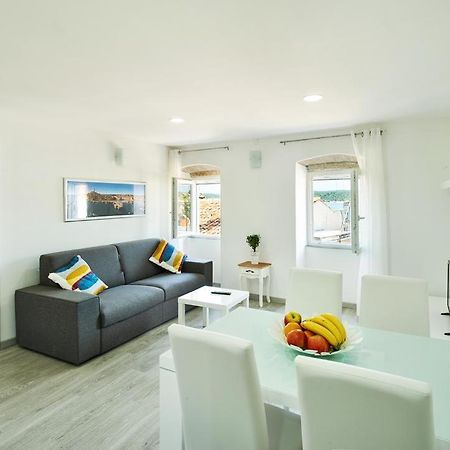 Roviv Apartments In The Old Town By Irundo Rovinj Exterior photo