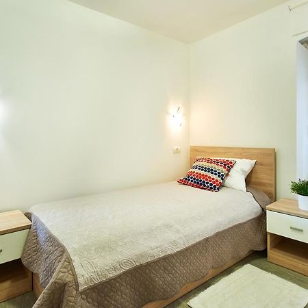Roviv Apartments In The Old Town By Irundo Rovinj Exterior photo